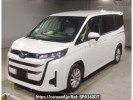 Toyota Noah ZWR90W