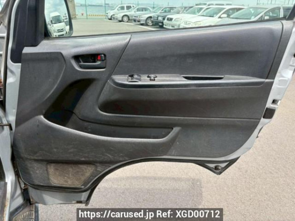 Used 2007 AT toyota regiusace-van KDH205V Image[18]