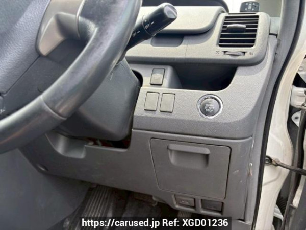 Used 2008 AT toyota voxy ZRR70W Image[23]