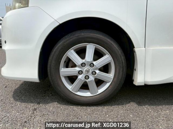 Used 2008 AT toyota voxy ZRR70W Image[31]