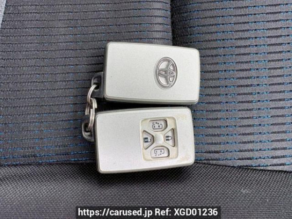 Used 2008 AT toyota voxy ZRR70W Image[42]