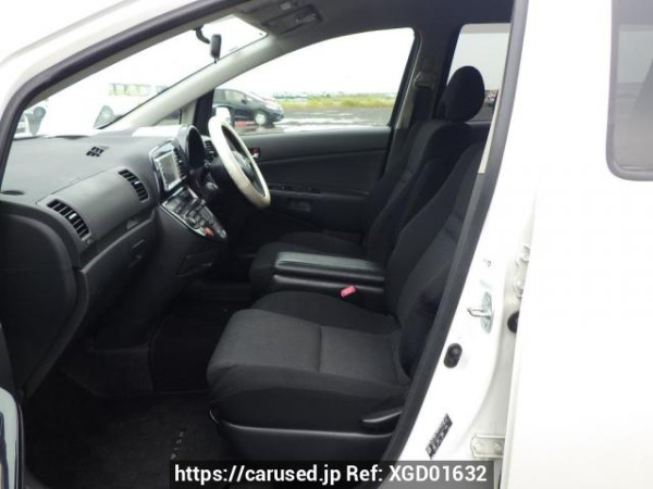 Used 2005 AT toyota wish ZNE10G Image[18]