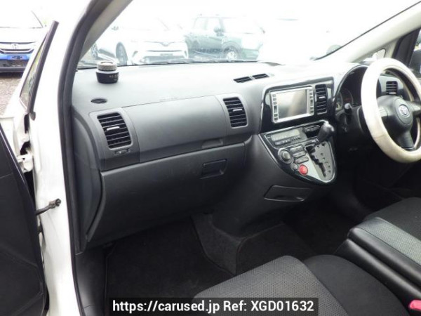Used 2005 AT toyota wish ZNE10G Image[27]