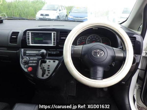 Used 2005 AT toyota wish ZNE10G Image[28]