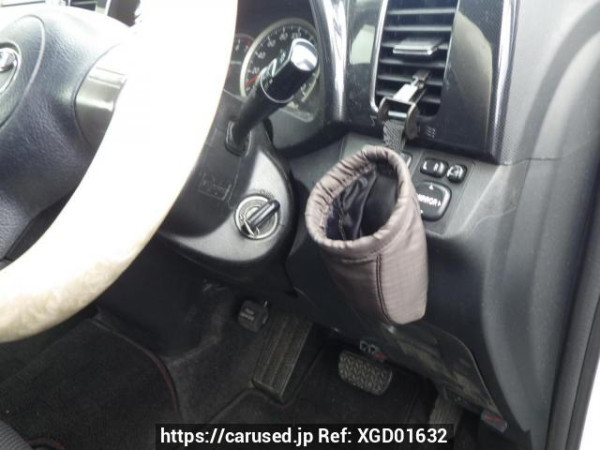 Used 2005 AT toyota wish ZNE10G Image[32]