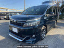 Toyota Voxy ZWR80G
