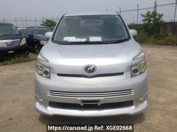 Used 2007 AT toyota voxy ZRR70W Image[1]