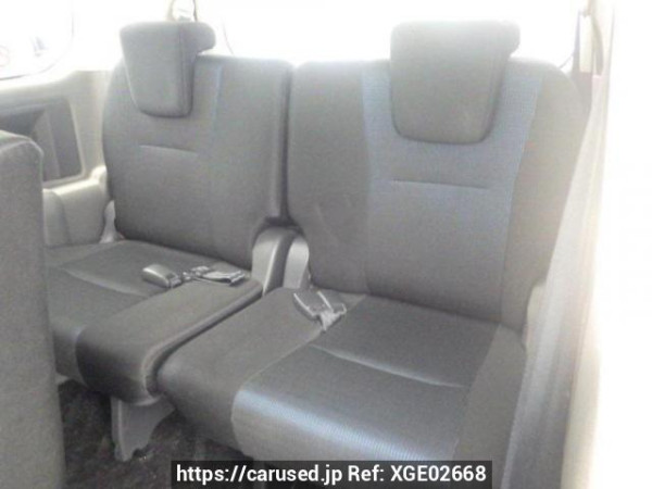 Used 2007 AT toyota voxy ZRR70W Image[15]