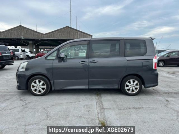 Used 2007 AT toyota noah ZRR70W Image[3]
