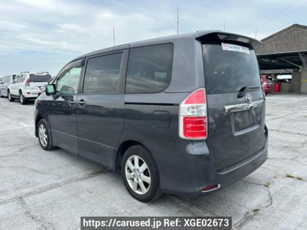 Used 2007 AT toyota noah ZRR70W Image[4]