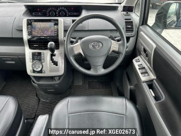 Used 2007 AT toyota noah ZRR70W Image[20]