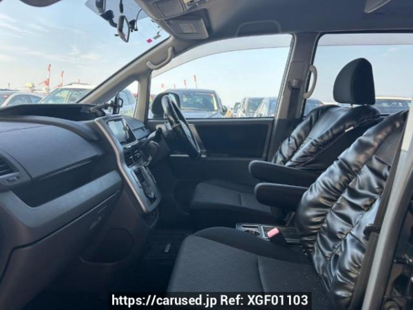 Used 2008 AT toyota noah ZRR70W Image[13]