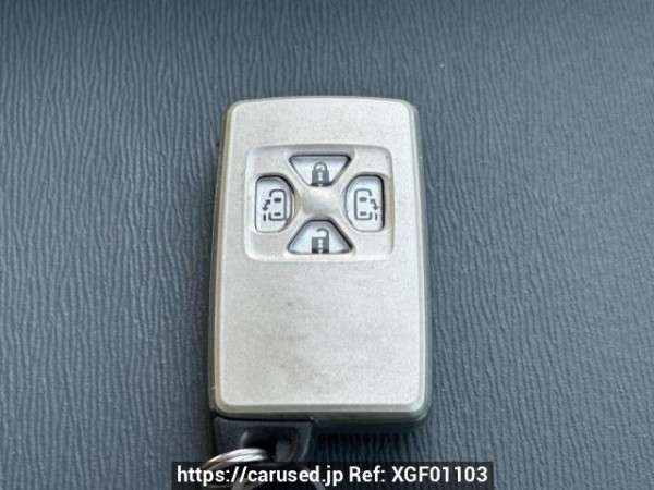Used 2008 AT toyota noah ZRR70W Image[31]