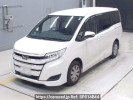 Toyota Noah ZRR80G