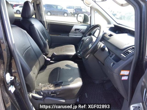 Used 2010 AT toyota voxy ZRR70W Image[12]