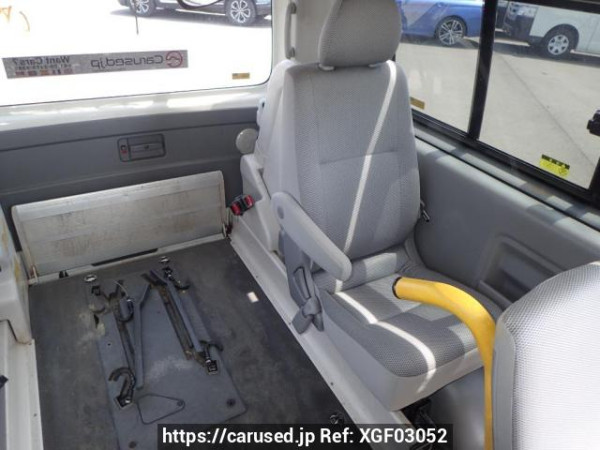 Used 2007 AT toyota regiusace-van KDH205K Image[13]