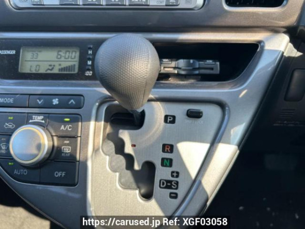 Used 2006 AT toyota wish ZNE10G Image[27]