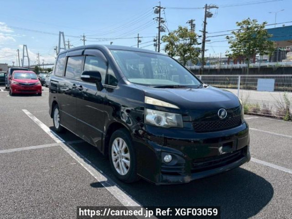 Used 2010 AT toyota voxy ZRR70W Image[0]