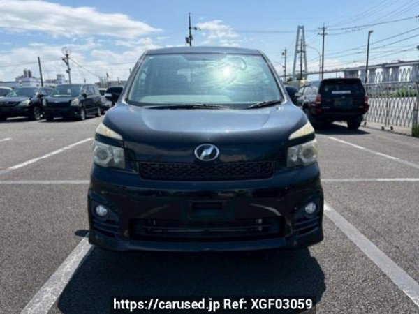 Used 2010 AT toyota voxy ZRR70W Image[1]