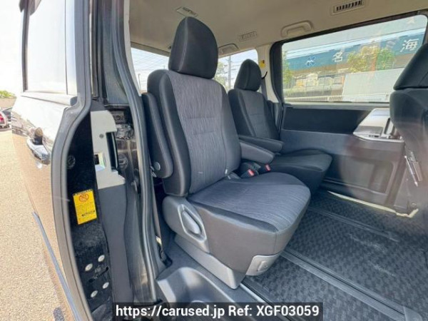 Used 2010 AT toyota voxy ZRR70W Image[15]