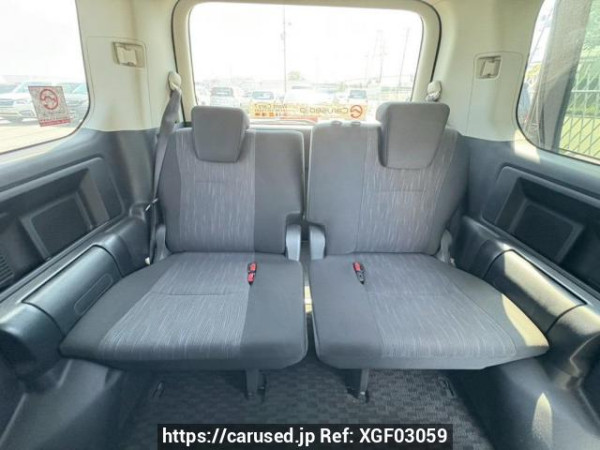 Used 2010 AT toyota voxy ZRR70W Image[17]