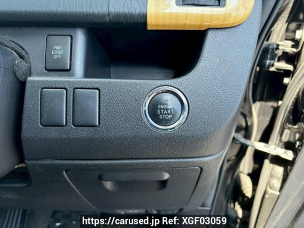 Used 2010 AT toyota voxy ZRR70W Image[22]