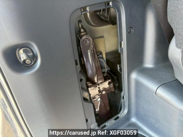 Used 2010 AT toyota voxy ZRR70W Image[46]