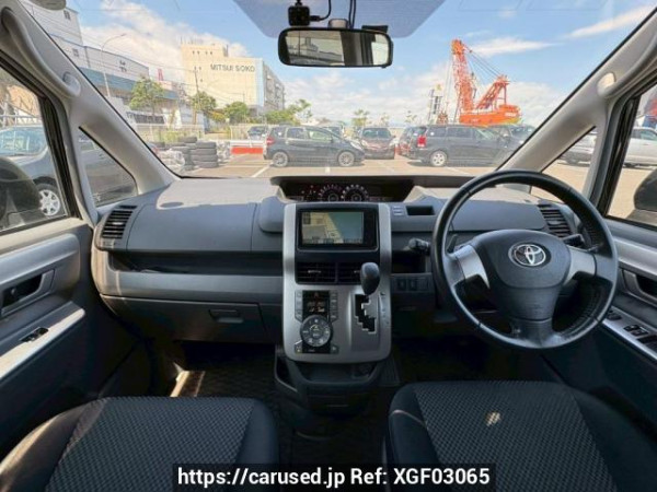 Used 2009 AT toyota noah ZRR70W Image[19]