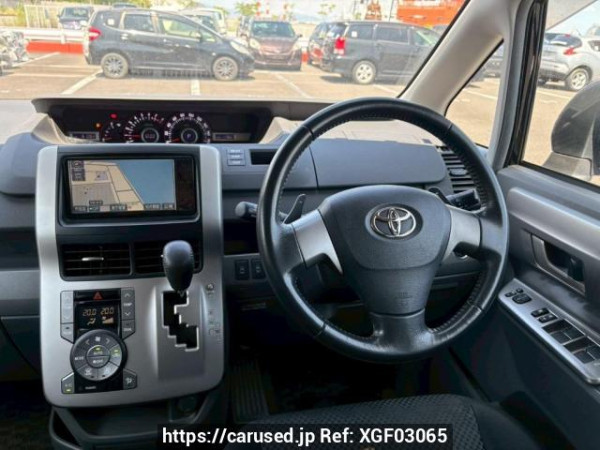 Used 2009 AT toyota noah ZRR70W Image[21]