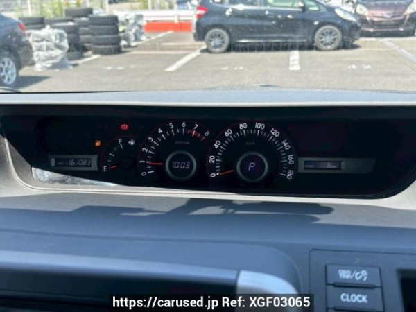 Used 2009 AT toyota noah ZRR70W Image[29]