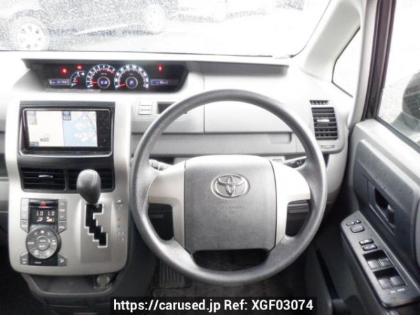 Used 2008 AT toyota noah ZRR70G Image[19]
