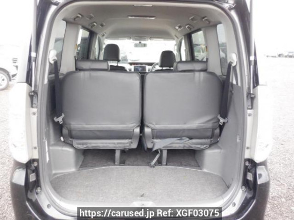 Used 2010 AT toyota voxy ZRR70W Image[8]