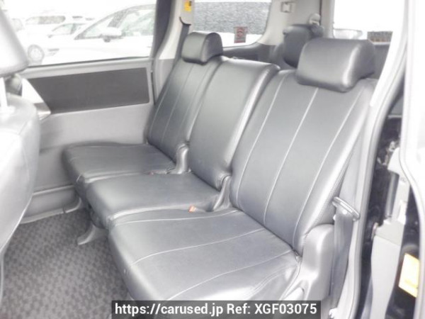 Used 2010 AT toyota voxy ZRR70W Image[14]