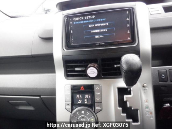 Used 2010 AT toyota voxy ZRR70W Image[20]