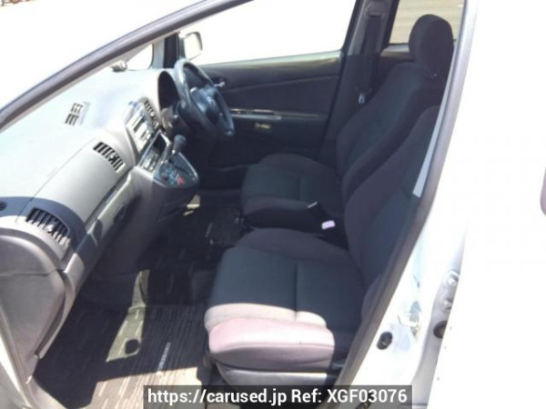 Used 2004 AT toyota wish ZNE10G Image[13]