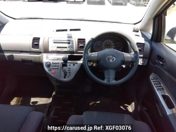 Used 2004 AT toyota wish ZNE10G Image[19]