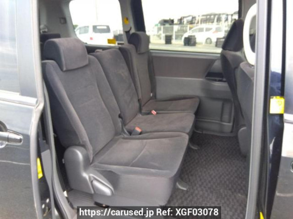 Used 2009 AT toyota noah ZRR70G Image[15]
