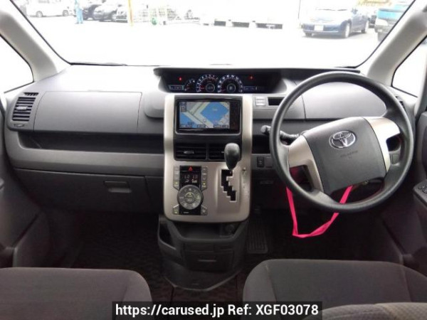 Used 2009 AT toyota noah ZRR70G Image[18]