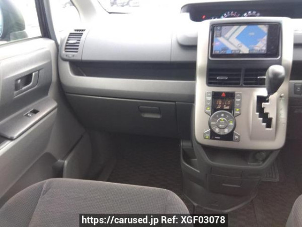 Used 2009 AT toyota noah ZRR70G Image[19]