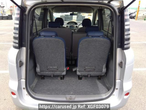 Used 2004 AT toyota sienta NCP81G Image[8]