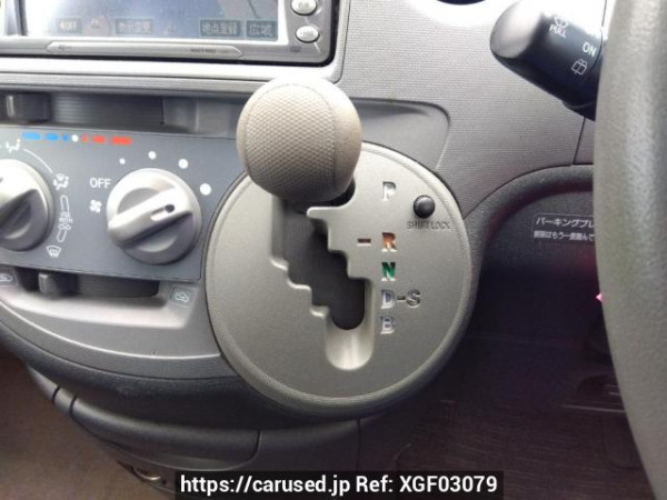 Used 2004 AT toyota sienta NCP81G Image[26]