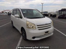 Toyota Noah ZRR75G
