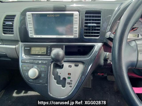 Used 2005 AT toyota wish ZNE10G Image[24]