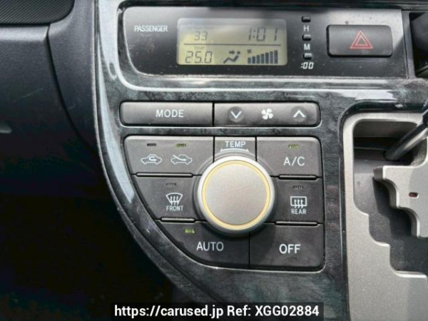Used 2006 AT toyota wish ZNE10G Image[26]