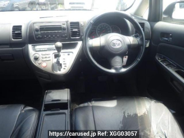 Used 2004 AT toyota wish ZNE10G Image[18]