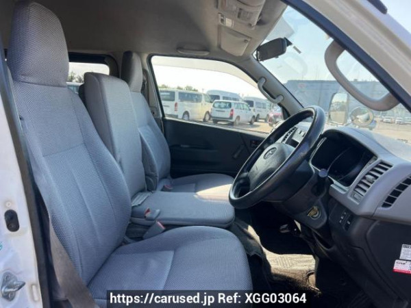 Used 2006 AT toyota hiace-van KDH205K Image[12]