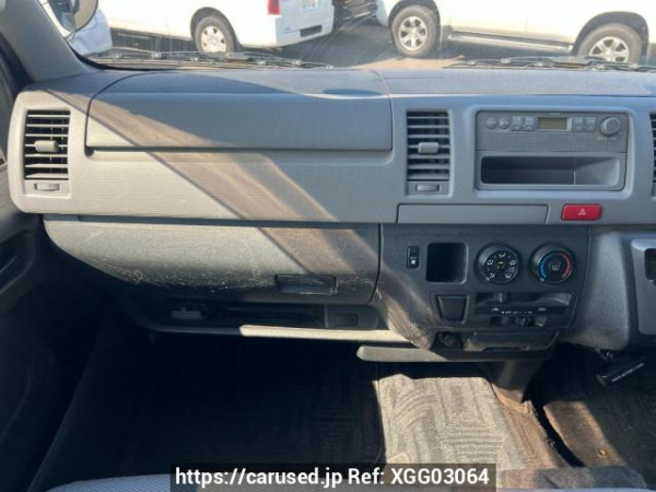 Used 2006 AT toyota hiace-van KDH205K Image[16]