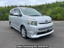 Toyota Voxy ZRR70W