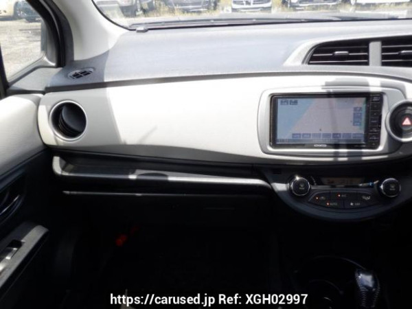 Used 2011 AT toyota vitz NSP130 Image[16]