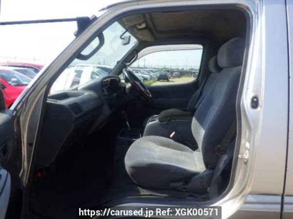 Used 2004 AT toyota hiace-van TRH112V Image[12]